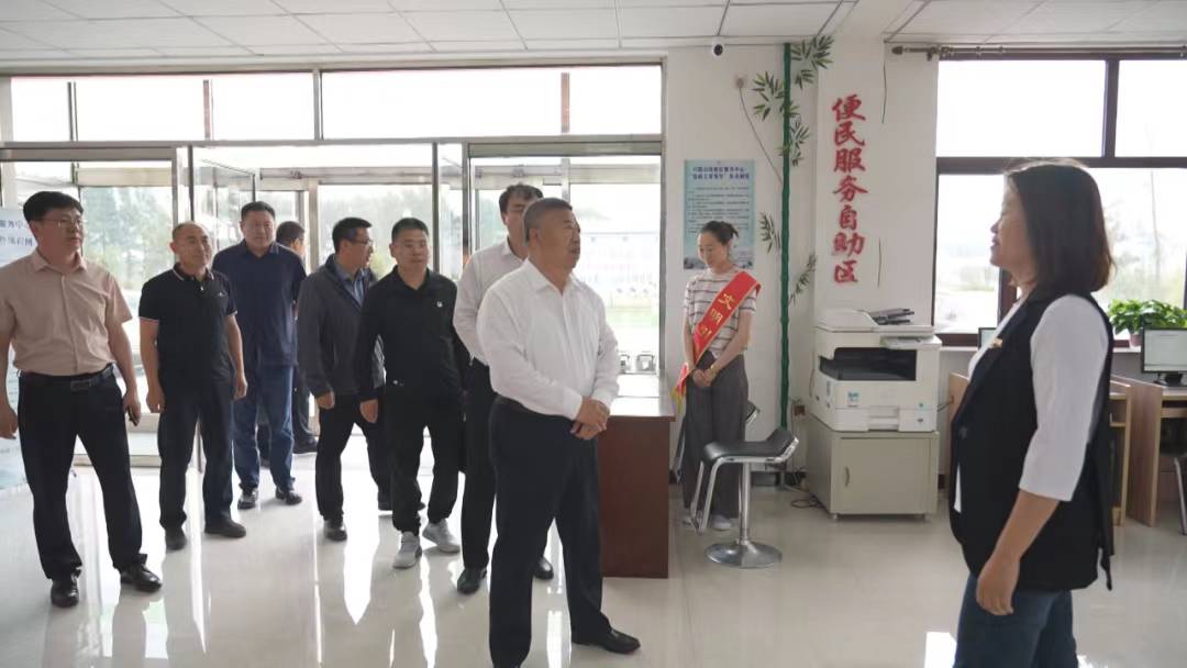 兴隆山调研.jpg