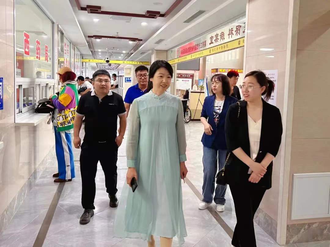 朝阳市喀左县四院到彰武县中医医院参观交流.jpg